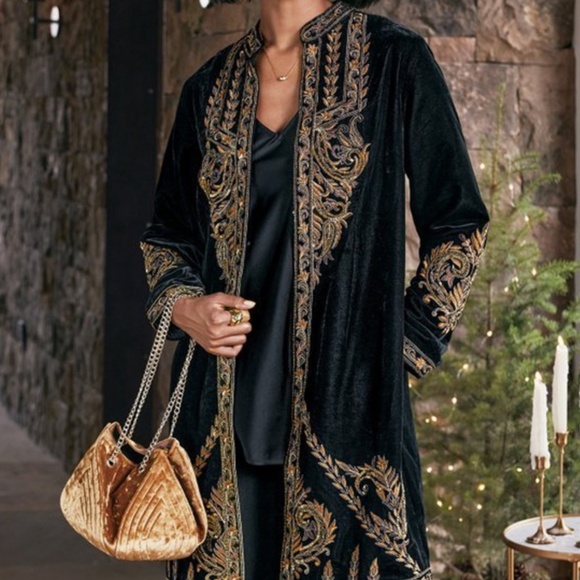 Soft Surroundings Belcastle Embroidered Velvet Jacket - Picture 2 of 14